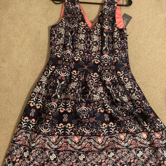Vince Camuto Dress NWT Gorgeous! - Picture 4 of 4